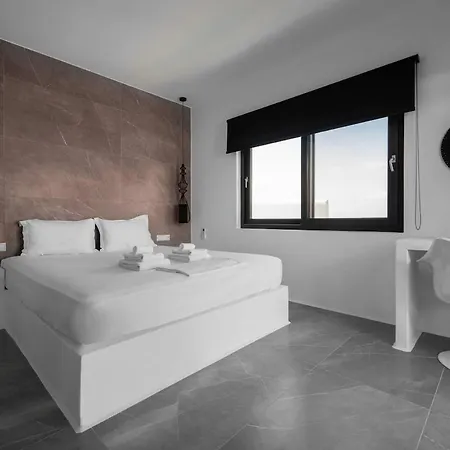 Elysee, 4 Bedroom * Mikri Vigla