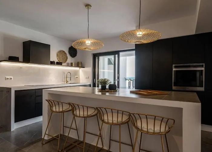 Elysée, 4 Bedroom *